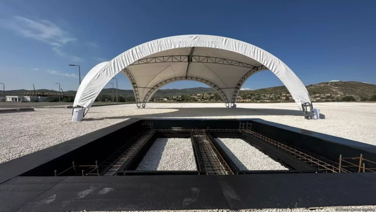 Cəbrayılda müasir üslubda inzibati bina tikilir - FOTO