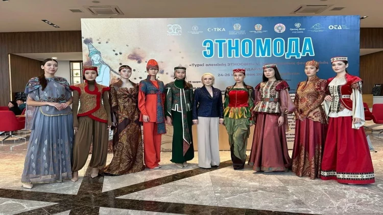 Gülnarə Xəlilovanın kolleksiyaları Özbəkistan və Qazaxıstanda təqdim olundu - VİDEO - FOTO