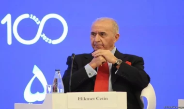 Hikmət Çətin Prezident İlham Əliyevi təbrik edib