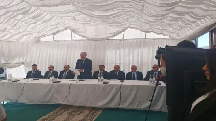 Söyüdlüdə sakinlərlə görüş keçirilir