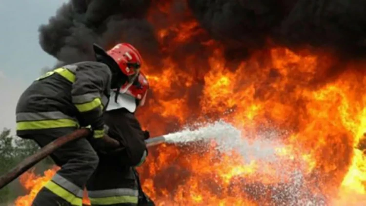 Bakıda sexdəki yanğın söndürüldü - YENİLƏNİB