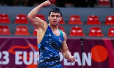 DÇ: Güləşçimiz gümüş medal qazandı