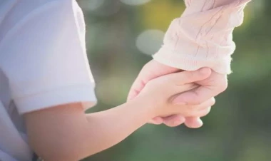 Övladlığa götürdüyü uşağa qan donduran hərəkətlər etdi