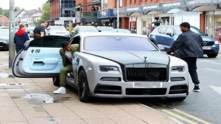“Mançester Yunayted”in futbolçusu milyon yarımlıq avtomobillə qəza törətdi - FOTO