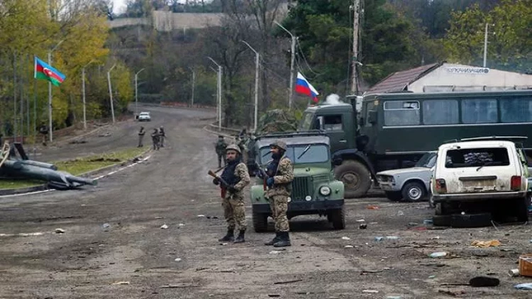 Qarabağda Rusiya sülhməramlılarının olduğu avtomobil atəşə tutuldu - Ölənlər var
