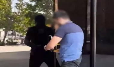 Ermənilər səfirliyimizə hücum etdi - FOTO