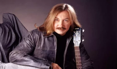 Məşhur musiqiçinin səhhəti yaxşılaşıb