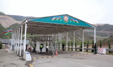 Erməniəsilli şəxslər “Laçın” SBM-dən növbəti dəfə sərbəst keçdilər