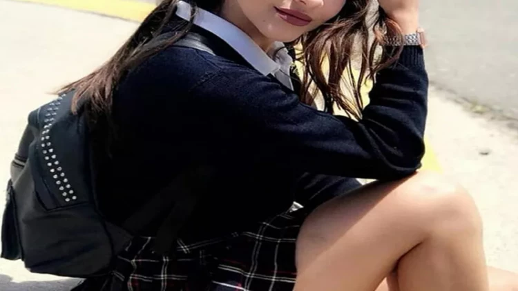 Bu bölgədə məktəbləri yandırmağa başladılar - Cinsi əlaqə dərsləri keçirilməsinə etiraz - FOTO