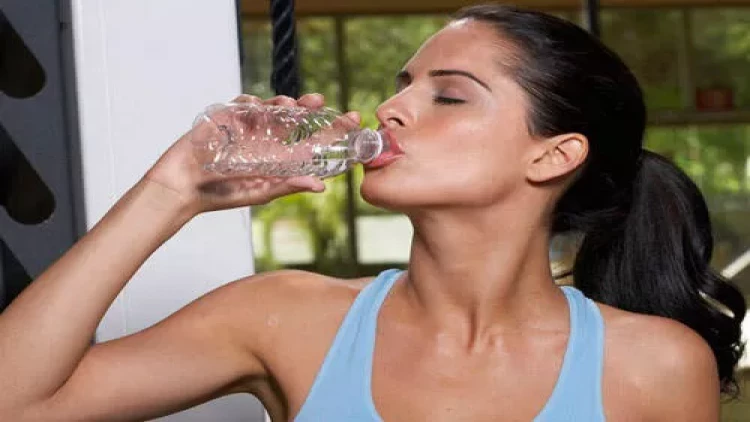 Çiy suyun sağlamlığımız üçün faydaları - Bunu hər kəs bilməlidir!