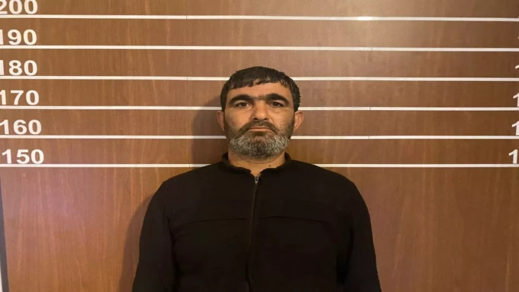 Evindən 10 kiloqramdan artıq narkotik çıxdı