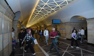 Metro yeni tədris ilinə hazırlaşır - FOTOSESSİYA