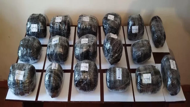 İrandan Azərbaycana 17 kq narkotik keçirilməsinin qarşısı alındı - FOTO