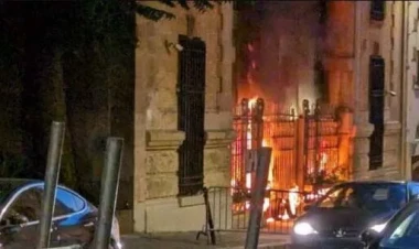 İran Fransaya etiraz notası göndərdi