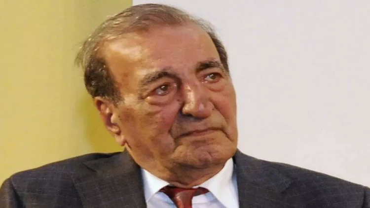 Məktəbli qızla evləndi, muğamın 