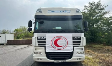 2 tır 40 ton un 12 gündür Ağdam-Xankəndi yolunda gözləyir - FOTO