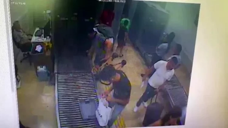 Türkiyəli aktyor oğurluq etdiyinə görə tutuldu - FOTO