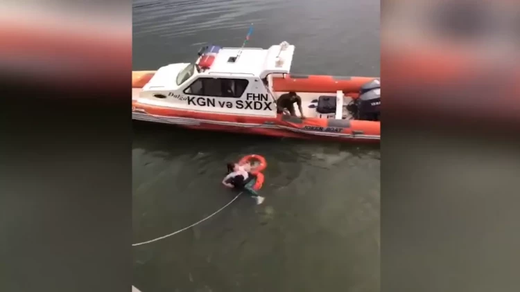 Batma təhlükəsi olan qadın belə XİLAS EDİLDİ - VİDEO