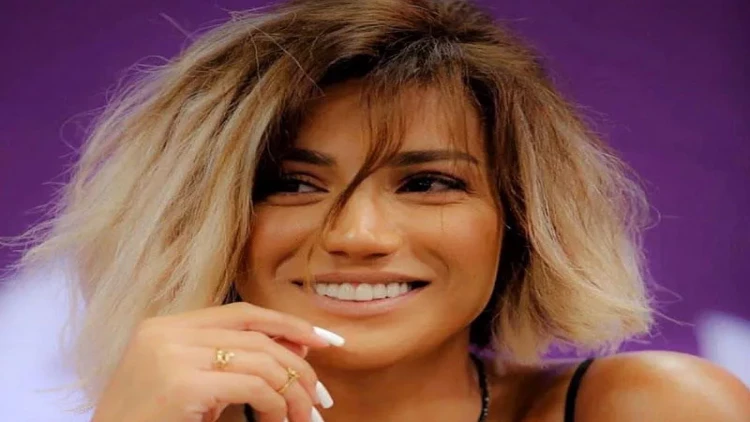 ŞOK ANLAR! Röya toyda elə bir hərəkət etdi ki... - FOTO