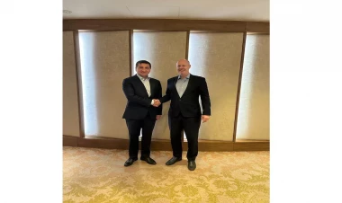 Hikmət Hacıyev İsrailin Milli Təhlükəsizlik Şurasının rəhbəri ilə görüşüb