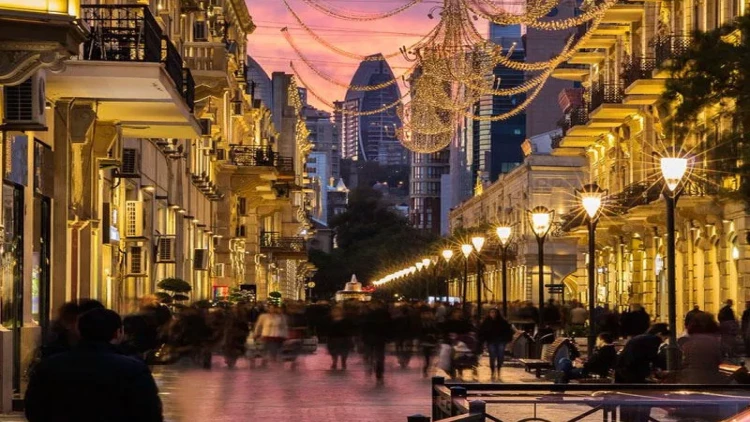 Neftin bahalaşması əhalinin sosial həyatına necə təsir edəcək? - AÇIQLAMA