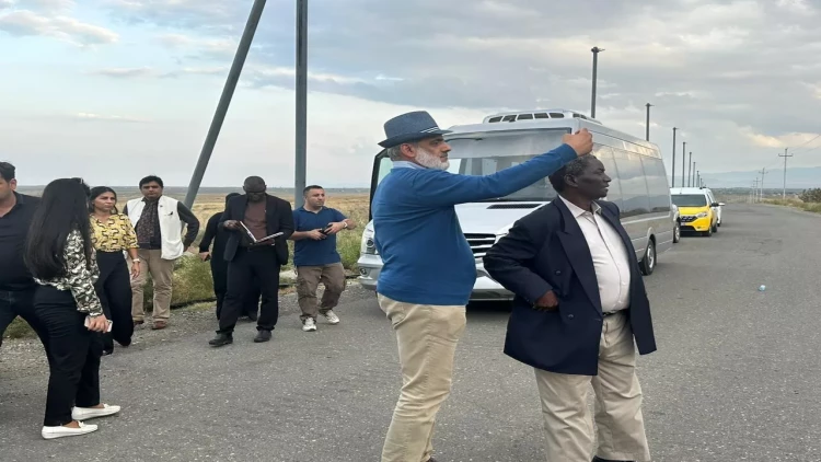 İƏT MDİHK nümayəndə heyəti Gəncədə erməni terroru nəticəsində dağılan ərazidə olub