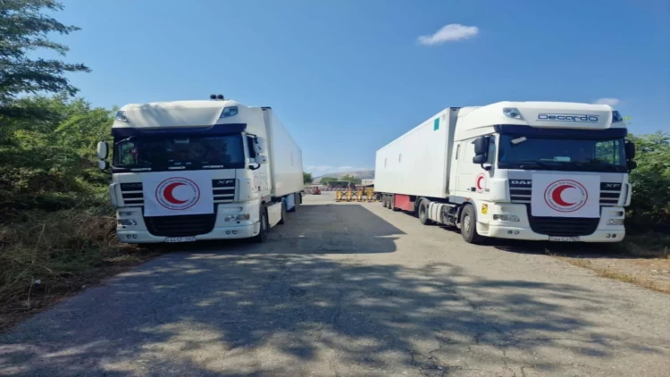 40 ton un yüklü karvan 7 gündür Ağdam-Xankəndi yolunda gözləyir - FOTO