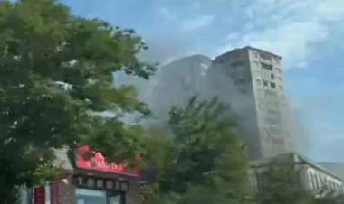 Əhmədlidə çoxmərtəbəli binada yanğın - VİDEO