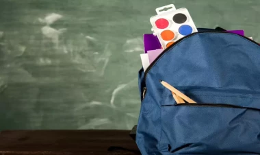 Məktəbli çantasını neçəyə doldurmaq olar? - REPORTAJ