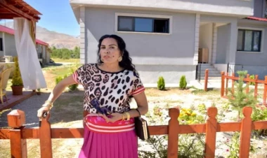 Yeni rolu üçün imicini dəyişdi - Qızıl diş taxıb, gözünü...