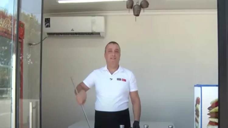 Bakı küçələrində satılan Maraş dondurmaları təhlükəlidir? - VİDEO