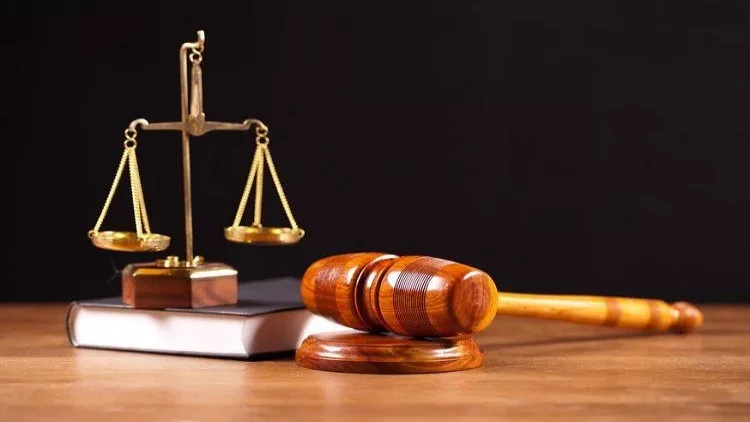 Məşhur müğənni haqqında film çəkənlər məhkəməyə verildi