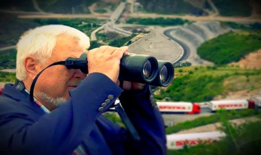 Nə oldu, Kasprşik?