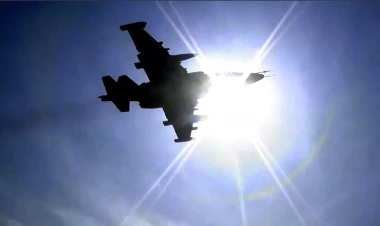 Döyüş təyyarələrimiz havaya qaldırıldı - VİDEO