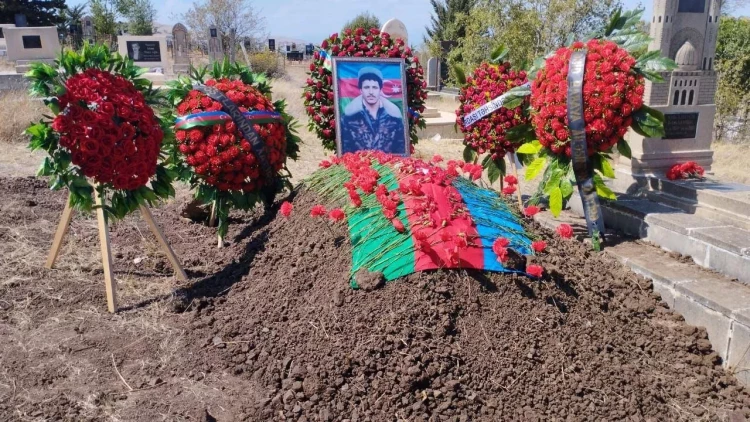 31 il əvvəl Daşaltıda itkin düşən şəxsin meyitinin qalıqları dəfn olundu - FOTO