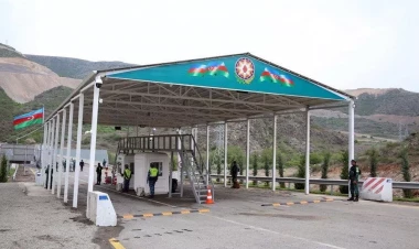 Erməni əsilli şəxslərin “Laçın” postundan sərbəst keçidi təmin olunub - VİDEO