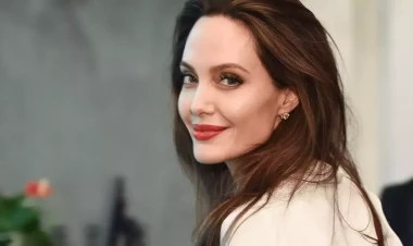 26 dərəcə istidə palto ilə gəzintiyə çıxdı - FOTO