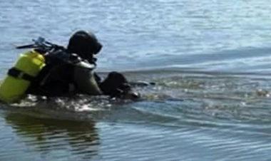 Qızılqum çimərliyində gərgin anlar - Bir ailənin 3 üzvü... - VİDEO