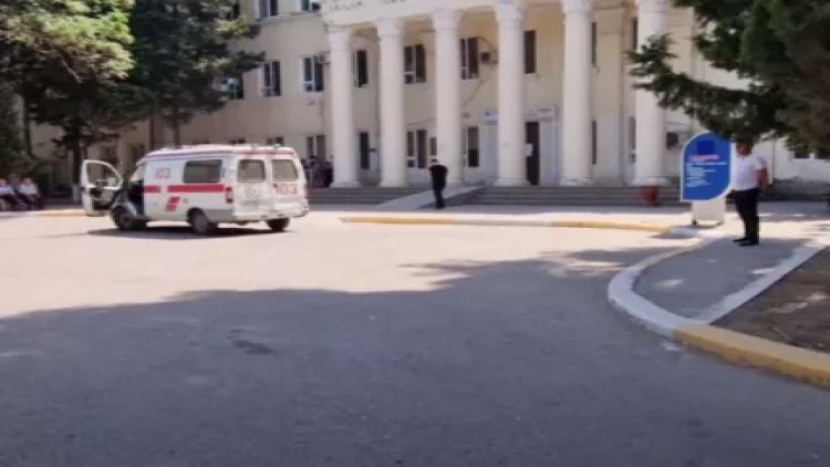 Sumqayıtda 12 nəfərin hələ də nədən zəhərləndiyi BİLİNMİR... - VİDEO