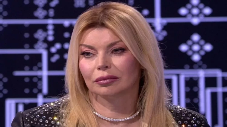 Qəzaya düşən müğənni ölümlə təhdid edilir