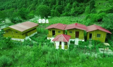 Şəkidə məşhur istirahət mərkəzində yanğın olub - VİDEO