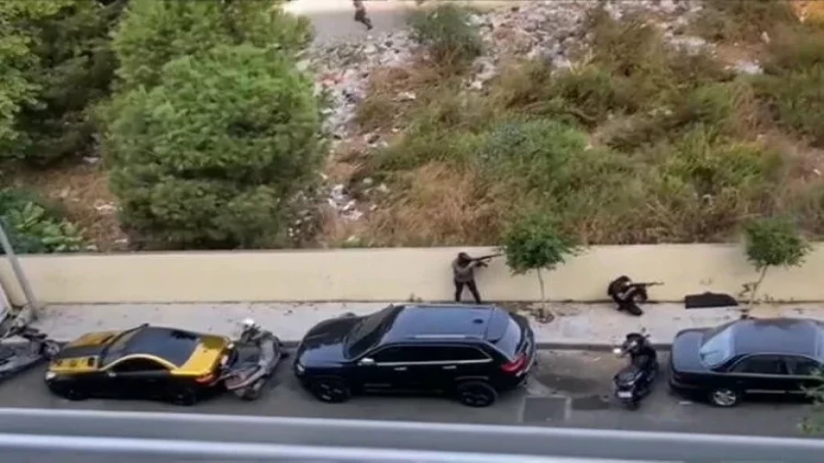 Bu ölkədə müdafiə nazirinə sui-qəsd - Güllələr...