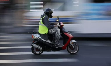Moped idarə edən şəxslərin nəzərinə: Bunu etməyən... - RƏSMİ AÇIQLAMA