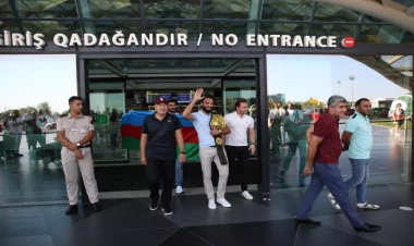 Erməni idmançını məğlub edən Çingiz Əlləzov Vətəndə belə qarşılandı - FOTO