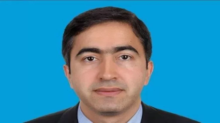 Türkiyədə saxlanılaraq Azərbaycana gətirilən Fazil Qasımov kimdir? - FOTO