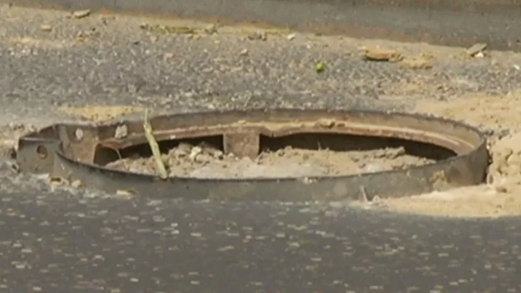 Bakıda kanalizasiya quyusundan meyit tapılıb