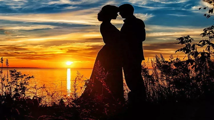 Rusiyalı qeyri-adi yolla sevgisini etiraf etdi