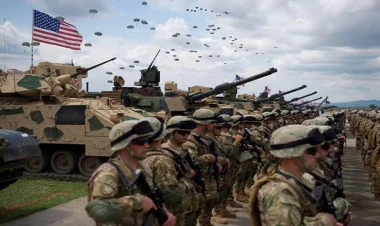 Pentaqonun keçmiş müşaviri: “Qərb Ukraynaya müdaxilə üçün koalisiya yaradır”