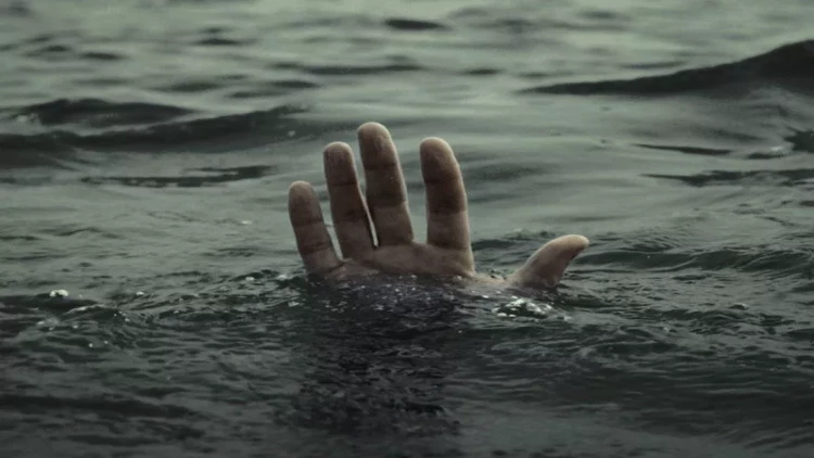 29 yaşlı kişi dənizdə batdı