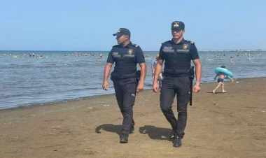 Bakıda gün ərzində çimərliklərdə 42 uşaq itib: DİN valideynlərə müraciət etdi